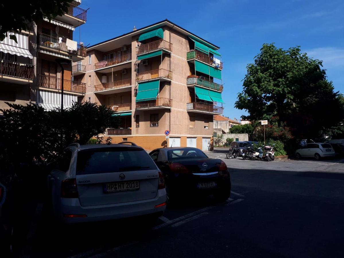 Vreni Lodge Finale Ligure Exterior photo
